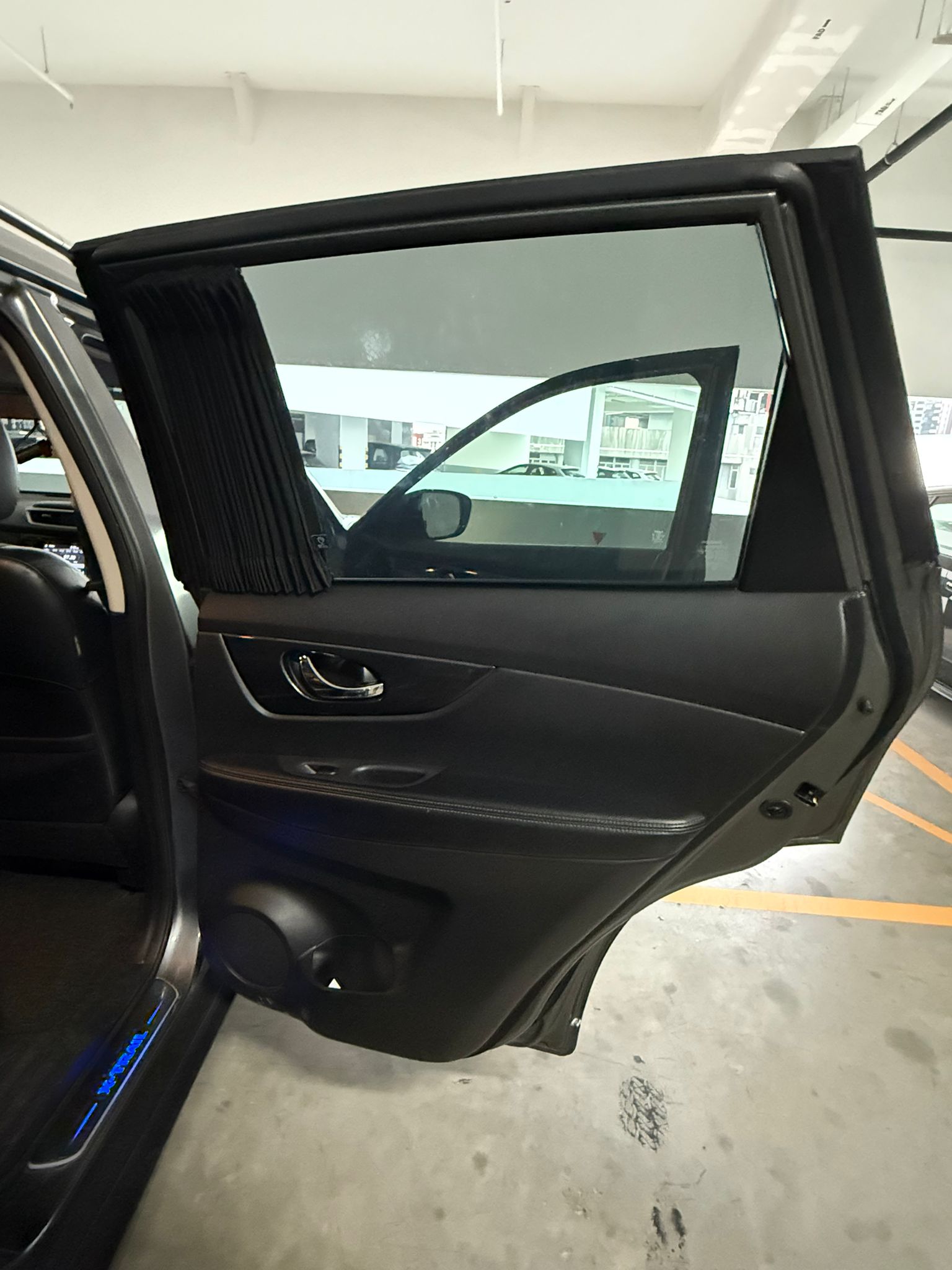 NISSAN X-TRAIL 2.0 CVT ABS 4WD S/R 7-STR - Image 9