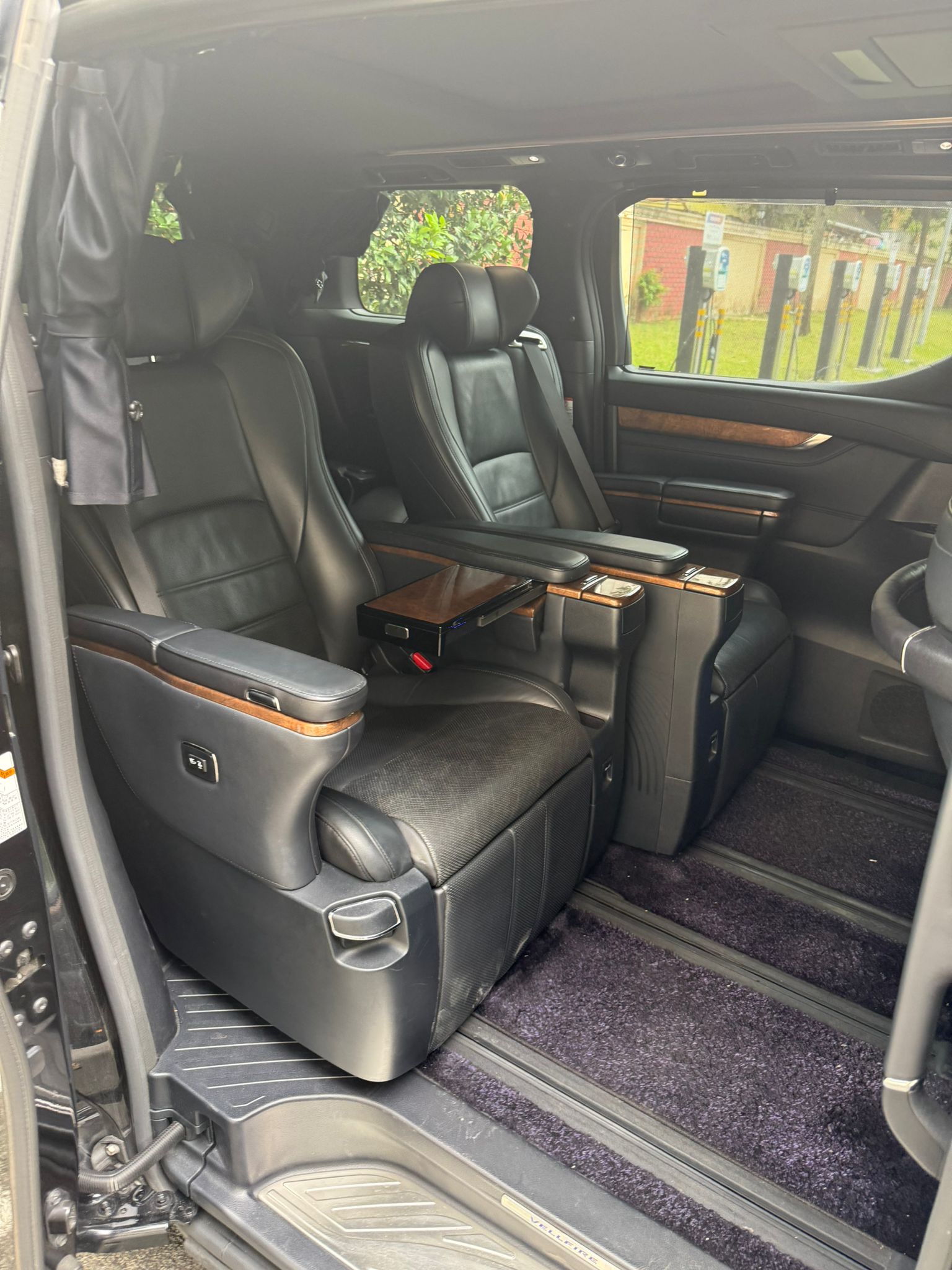 TOYOTA VELLFIRE Executive Lounge 3.5A - Image 5