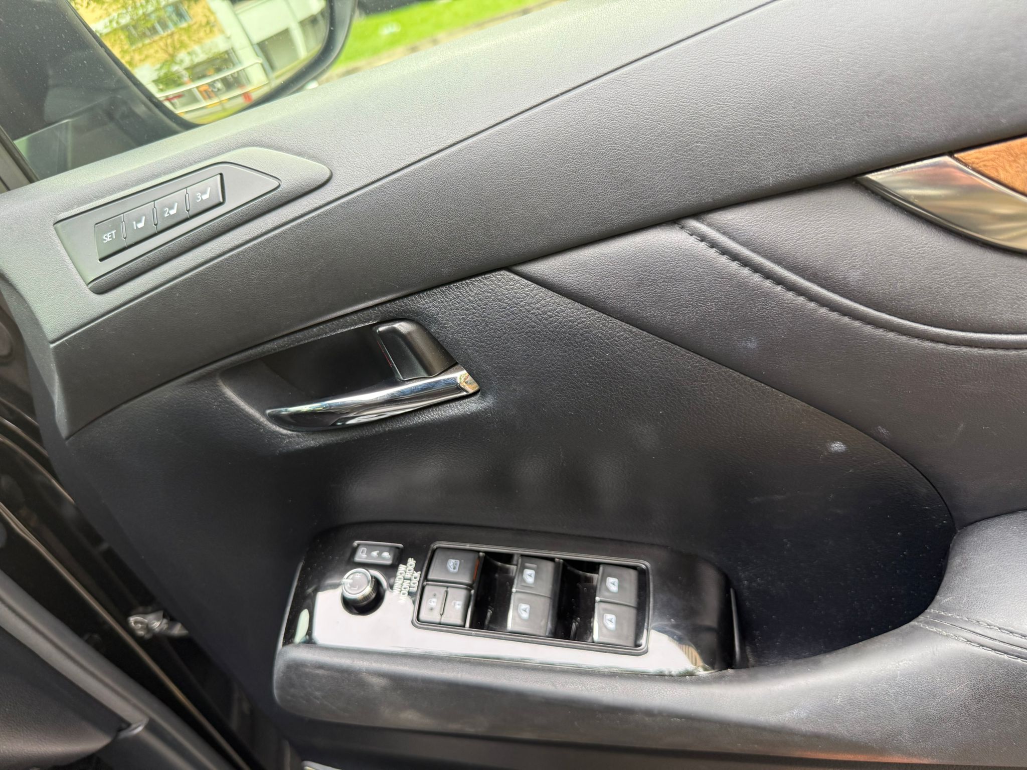 TOYOTA VELLFIRE Executive Lounge 3.5A - Image 8